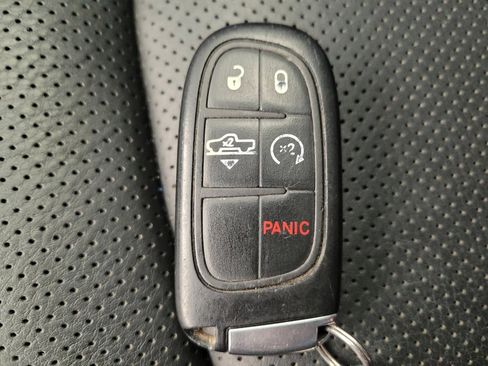 Used 2017 RAM 1500 Limited image 32