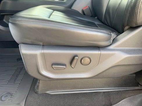 Certified 2024 Ford Expedition XLT image 12