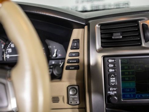 Used 2008 Cadillac XLR image 34