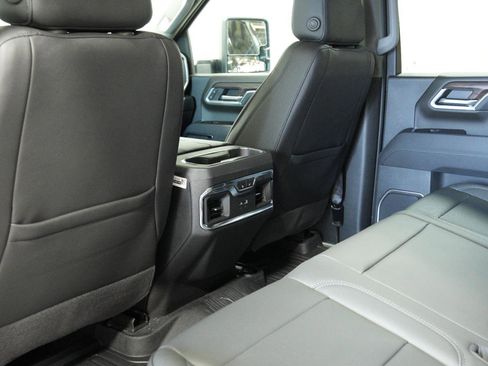 New 2025 GMC Sierra 2500 SLT w/ SLT Premium Package image 21