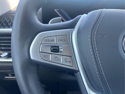 Used 2026 BMW X7 xDrive40i AWD/4WD image 16