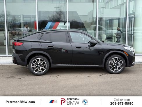 New 2026 BMW X2 xDrive28i w/ Technology Package image 6