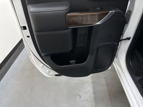 Used 2020 GMC Sierra 1500 Elevation RWD image 48