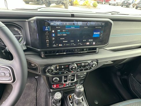 Used 2025 Jeep Wrangler Unlimited Rubicon 4xe w/ Safety Group image 30