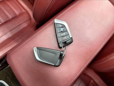 Used 2024 BMW M440i Convertible w/ Premium Package RWD image 13