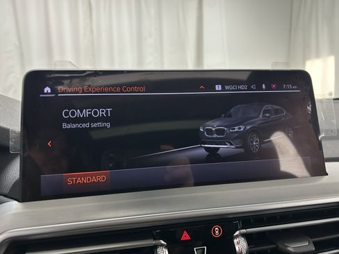 Used 2024 BMW X4 xDrive30i w/ Premium Package image 16