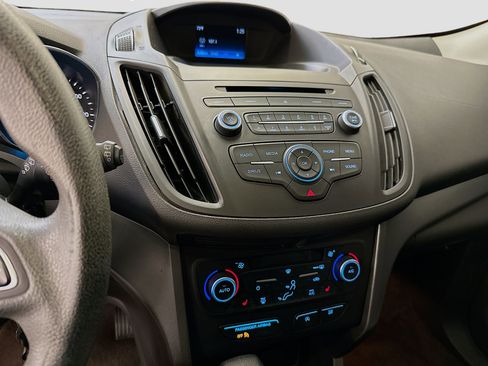 Used 2018 Ford Escape SE image 25