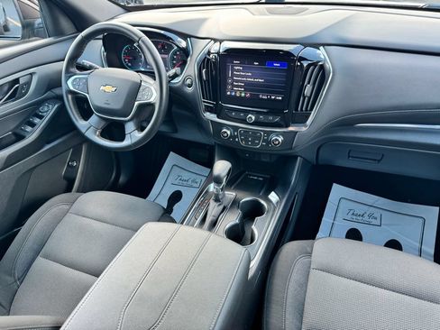 Used 2023 Chevrolet Traverse LT FWD image 12