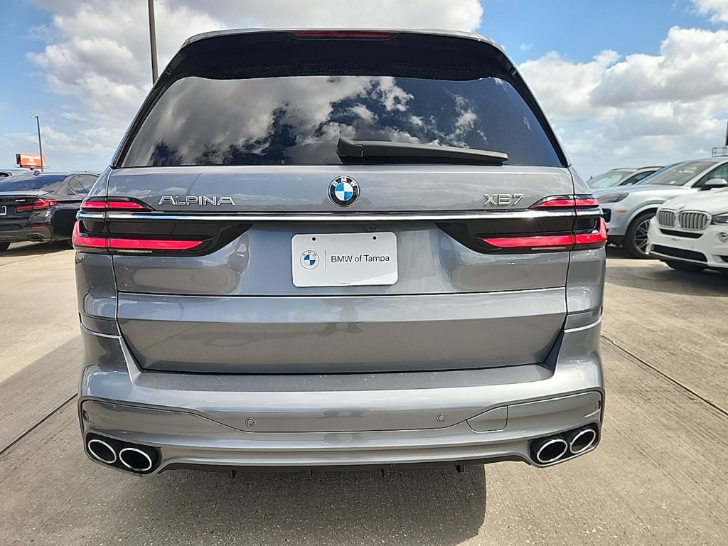 Used 2024 BMW ALPINA XB7 AWD/4WD image 5