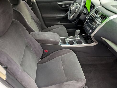 Used 2013 Nissan Altima 2.5 S FWD image 23