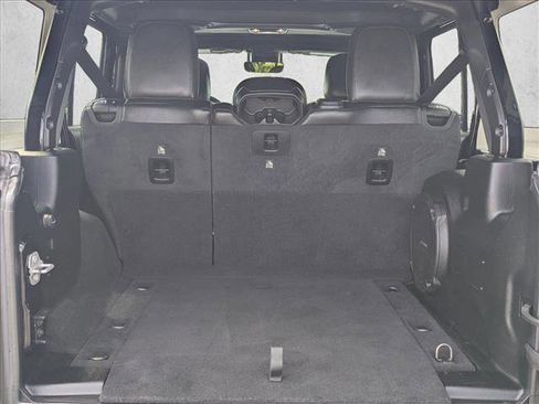 Used 2020 Jeep Wrangler Unlimited Sahara AWD/4WD image 6