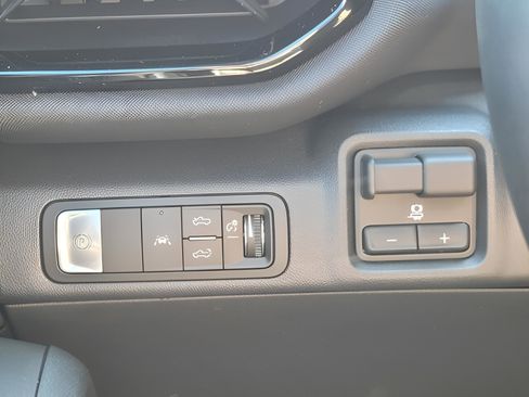 New 2026 Chevrolet Silverado EV Trail Boss image 23