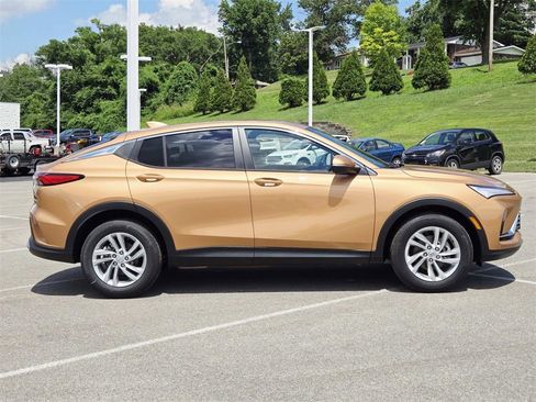 New 2025 Buick Envista Preferred w/ Convenience I Package image 2