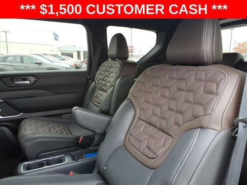 New 2025 Nissan Armada Platinum Reserve image 20