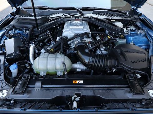 Used 2021 Ford Mustang Shelby GT500 w/ Carbon Fiber Track Pack image 40