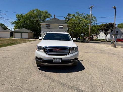 Used 2017 GMC Acadia SLT AWD/4WD image 2