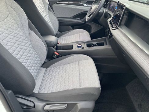 New 2025 Volkswagen Tiguan S image 8