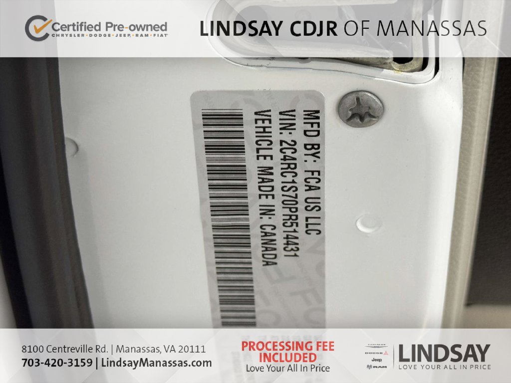 Used 2023 Chrysler Pacifica Limited FWD image 34