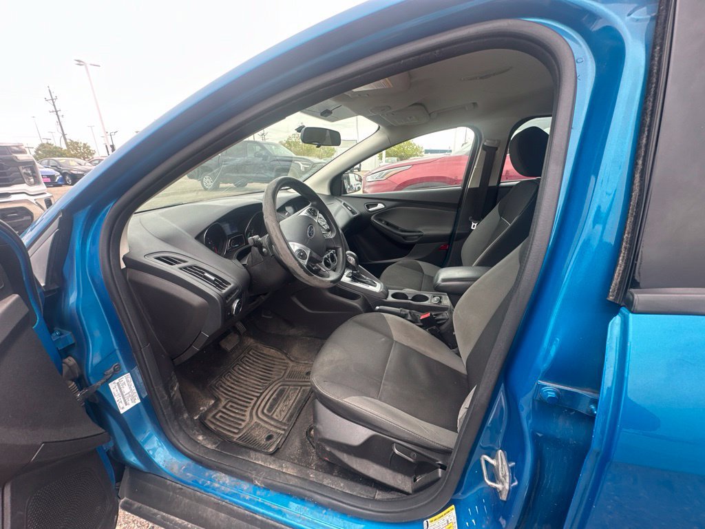Used 2014 Ford Focus SE FWD image 11
