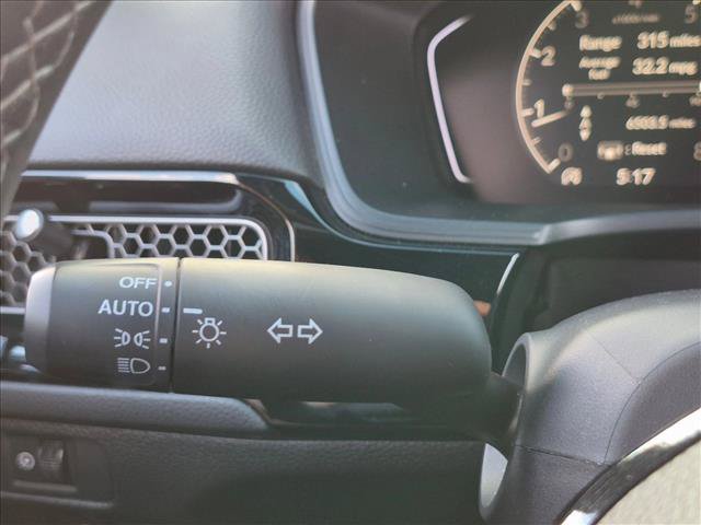 Used 2025 Honda Civic Sport image 10
