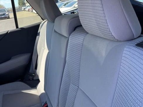 Used 2025 Subaru Outback Premium image 9