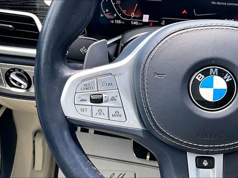 Used 2022 BMW 750i xDrive w/ Luxury Rear Seating Package AWD/4WD image 25