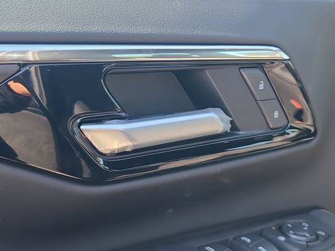 New 2026 Chevrolet Suburban LS RWD image 15