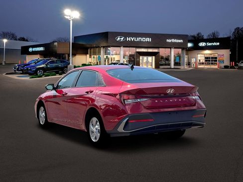 New 2026 Hyundai Elantra SE image 5