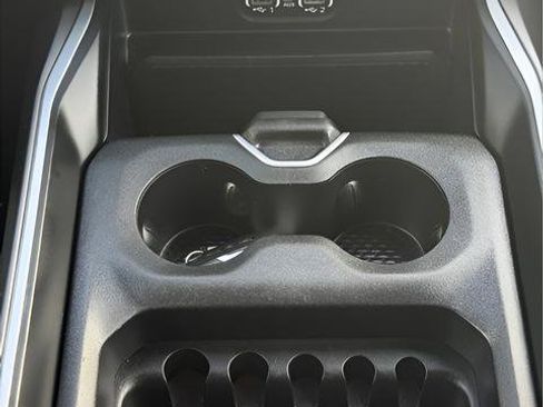 Used 2023 RAM 1500 Big Horn AWD/4WD image 8