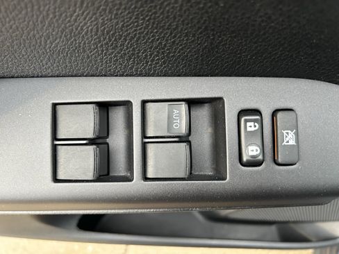 Certified 2018 Toyota RAV4 LE image 15