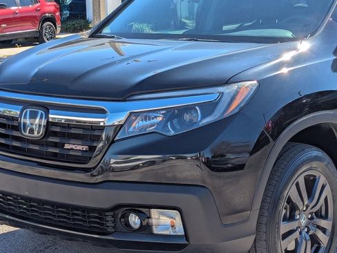 Used 2020 Honda Ridgeline Sport image 6