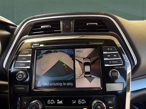 Used 2023 Nissan Maxima SR w/ Sport Mat Group image 23