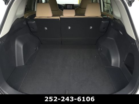 Used 2021 Toyota RAV4 LE FWD image 29