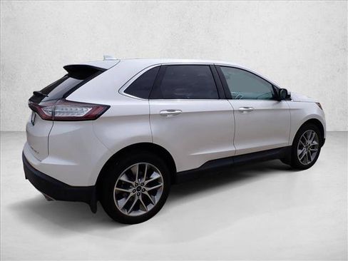 Used 2017 Ford Edge Titanium w/ Equipment Group 301A FWD image 8