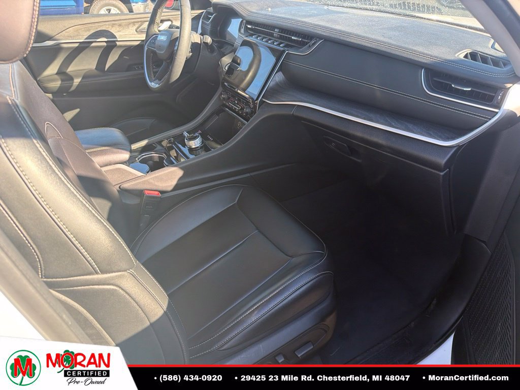 Used 2023 Jeep Grand Cherokee Limited AWD/4WD image 9