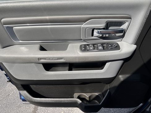 Used 2019 RAM 1500 Big Horn AWD/4WD image 14
