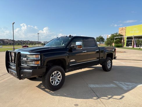 Used 2015 Chevrolet Silverado 2500 High Country w/ Duramax Plus Package AWD/4WD image 1
