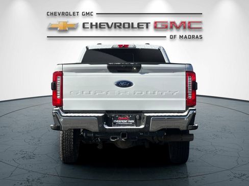 Used 2024 Ford F250 XL w/ 360-Degree Camera Package AWD/4WD image 4