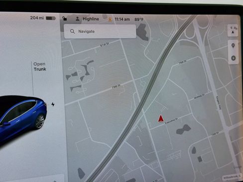 Used 2018 Tesla Model 3 Long Range RWD image 12