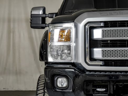 Used 2016 Ford F250 Platinum w/ FX4 Off-Road Package image 39