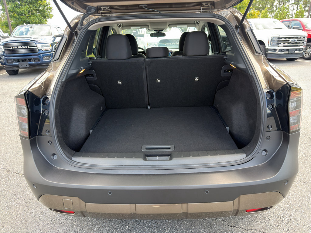 Used 2026 Nissan Kicks SV FWD image 9