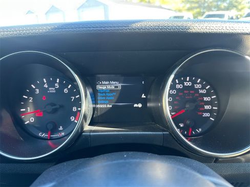 Used 2016 Ford Mustang Shelby GT350 w/ Technology Package image 18