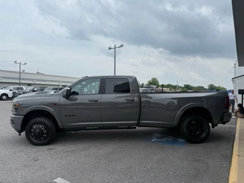 New 2026 RAM 3500 Limited AWD/4WD image 24