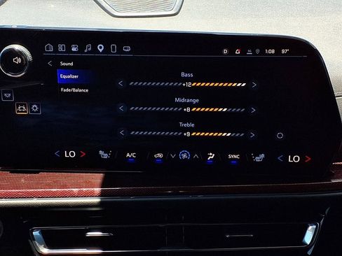 Used 2025 Chevrolet Traverse Z71 w/ Enhanced Driving Package AWD/4WD image 15