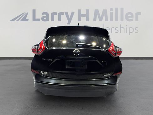 Used 2018 Nissan Murano SL w/ Midnight Edition Package FWD image 4