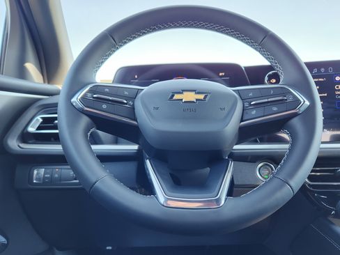 New 2026 Chevrolet Traverse LT FWD image 16