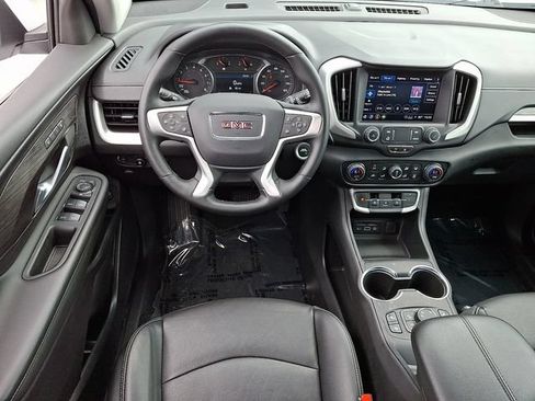Used 2024 GMC Terrain SLT AWD/4WD image 13