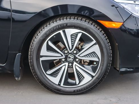 Used 2016 Honda Civic EX-T image 9