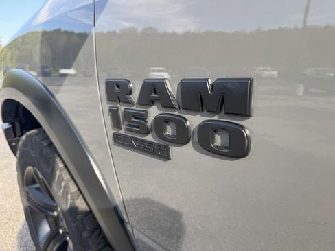 Used 2022 RAM 1500 Classic Warlock w/ Ceramic Gray Warlock Package AWD/4WD image 10