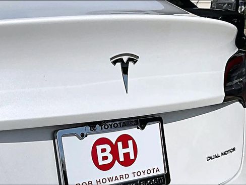 Used 2022 Tesla Model 3 Long Range AWD/4WD image 29